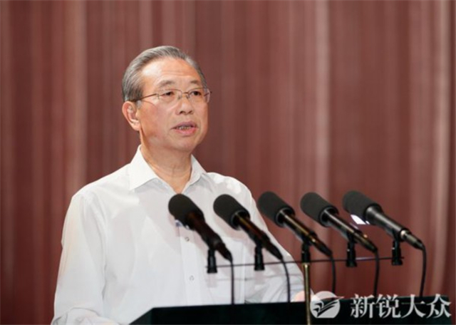 不忘初心、牢記使命，劉家義為黨員干部講專題黨課